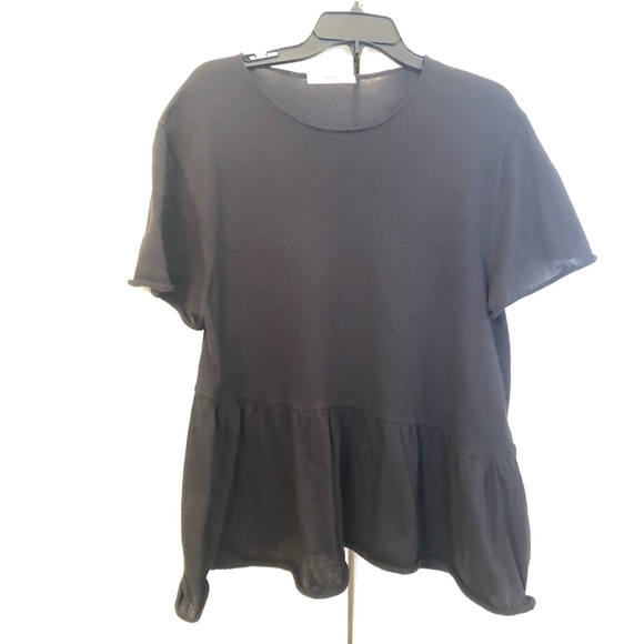 Zara Black Boxy knit top with flounce hem. - Picture 4 of 6